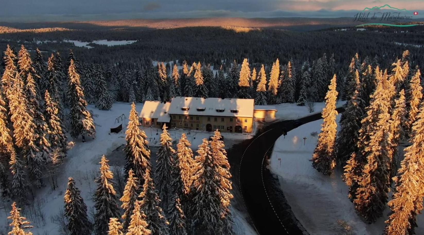 Hotel Restaurant Du Marchairuz Le Brassus Екстер'єр фото